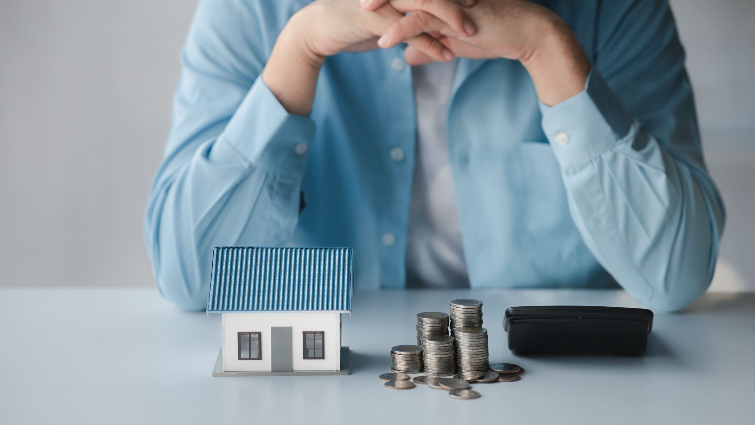 ¿Cómo vender mi casa para pagar deudas sin errores?
